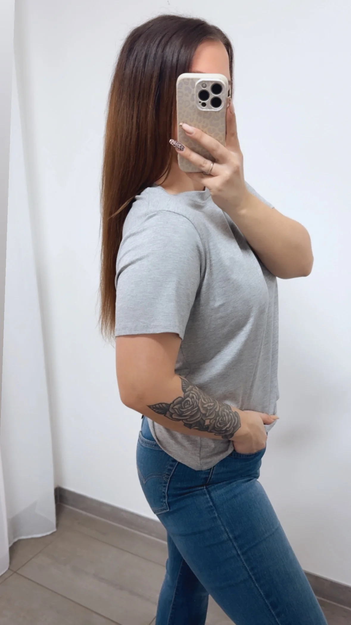 Basic T-shirt, Rundausschnitt / grau Art. 14302 - Image 3