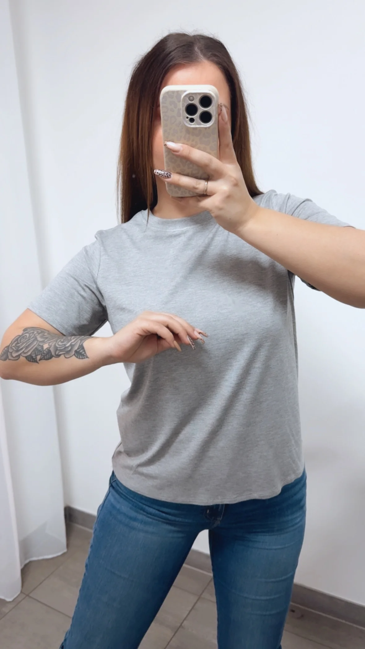 Basic T-shirt, Rundausschnitt / grau Art. 14302 - Image 4