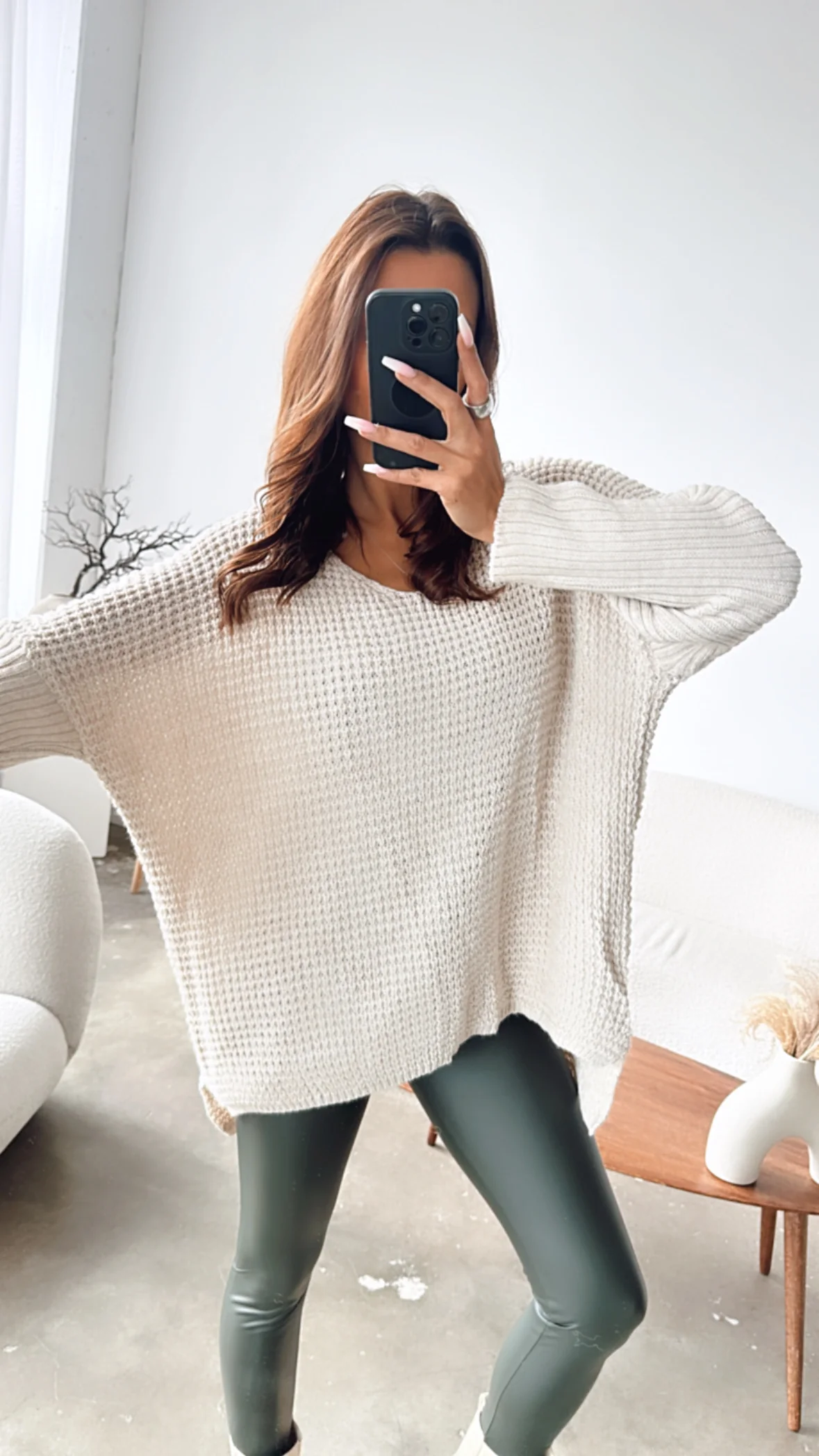 grober Strick Pullover, engere Ärmel, V-Ausschnitt / beige Art. 7439 - Image 2