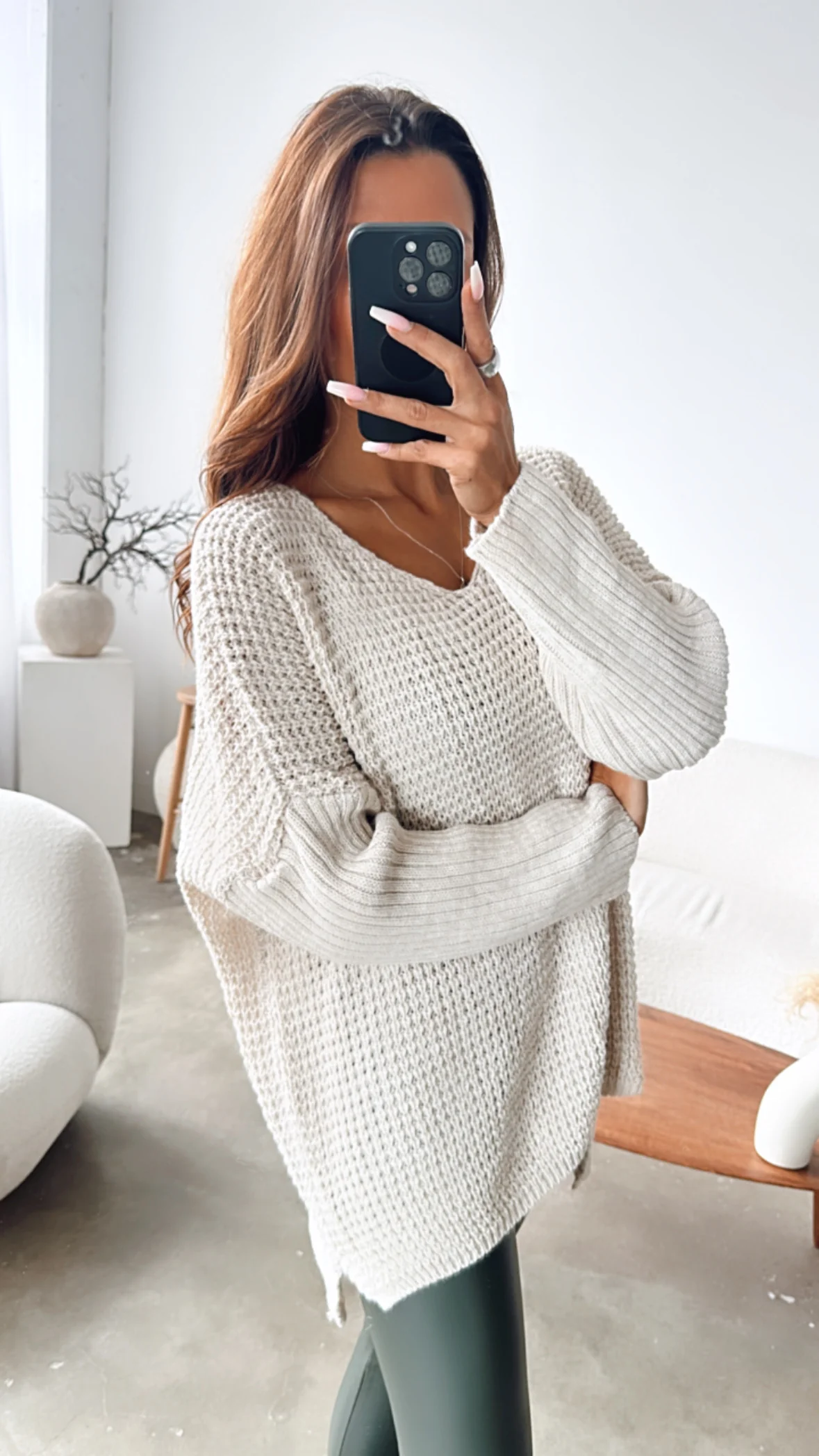 grober Strick Pullover, engere Ärmel, V-Ausschnitt / beige Art. 7439 - Image 3