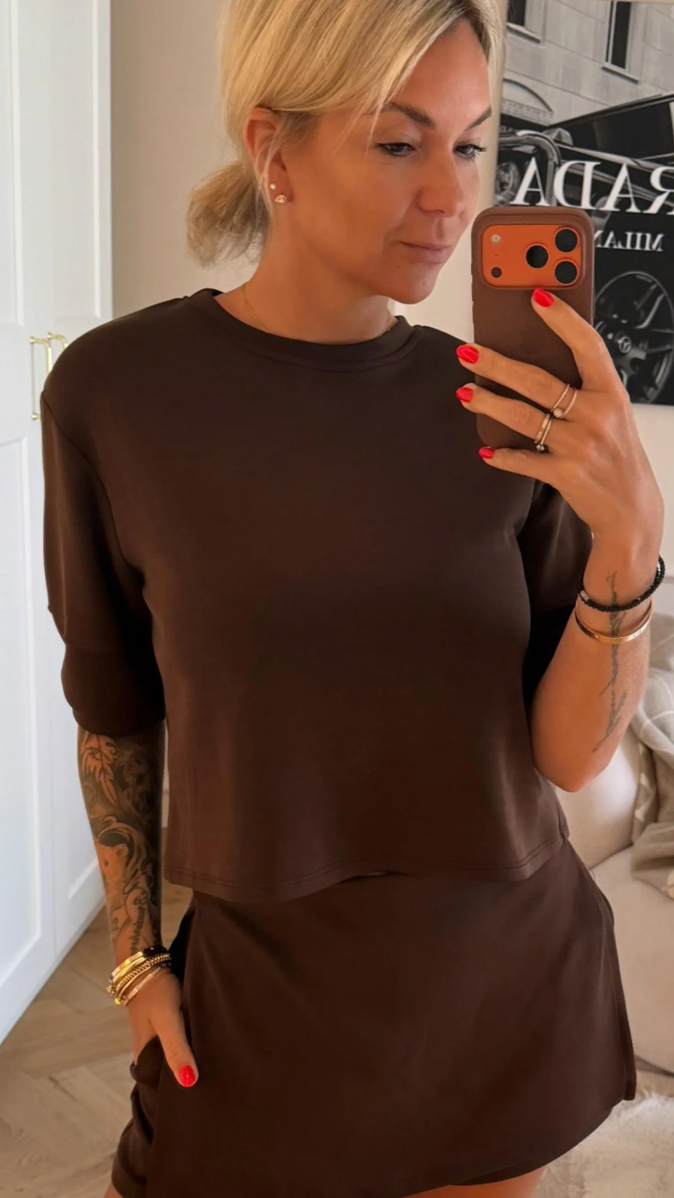 KÜRZER geschnittenes Butterstoff T Shirt / braun Art.15010