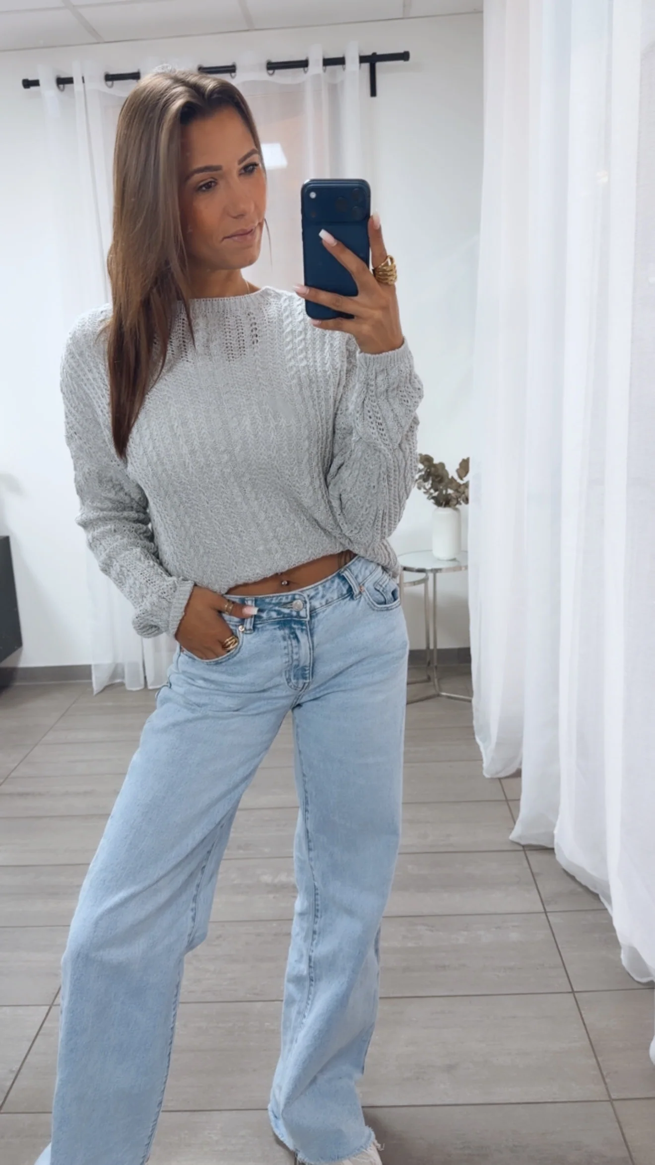 leichter Strick Pullover mit Zopfmuster / hell grau Art. 14944 - Image 2