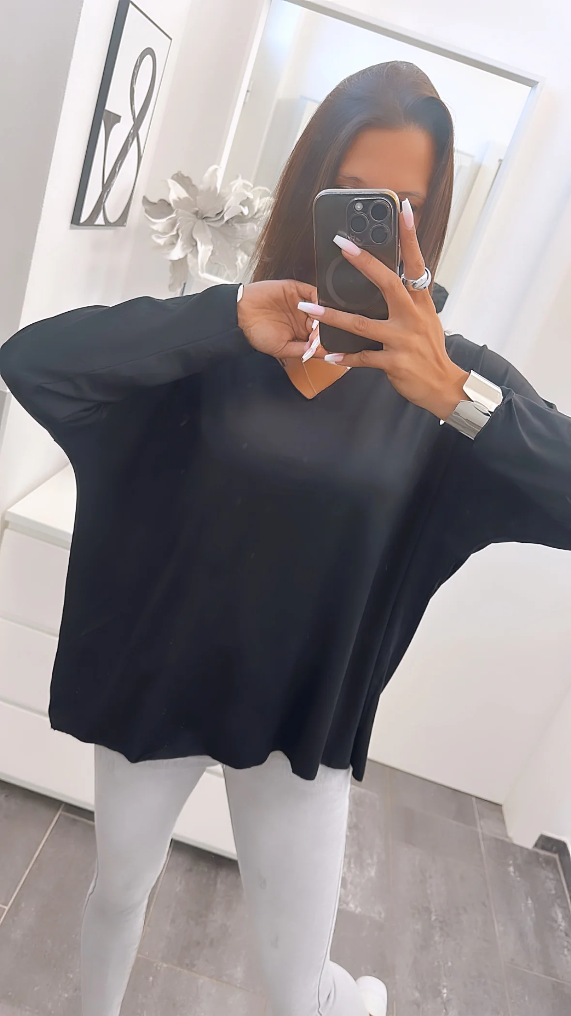 lockeres Langarmshirt mit V-Ausschnitt / Oberteil / schwarz Art. 5024 - Image 3