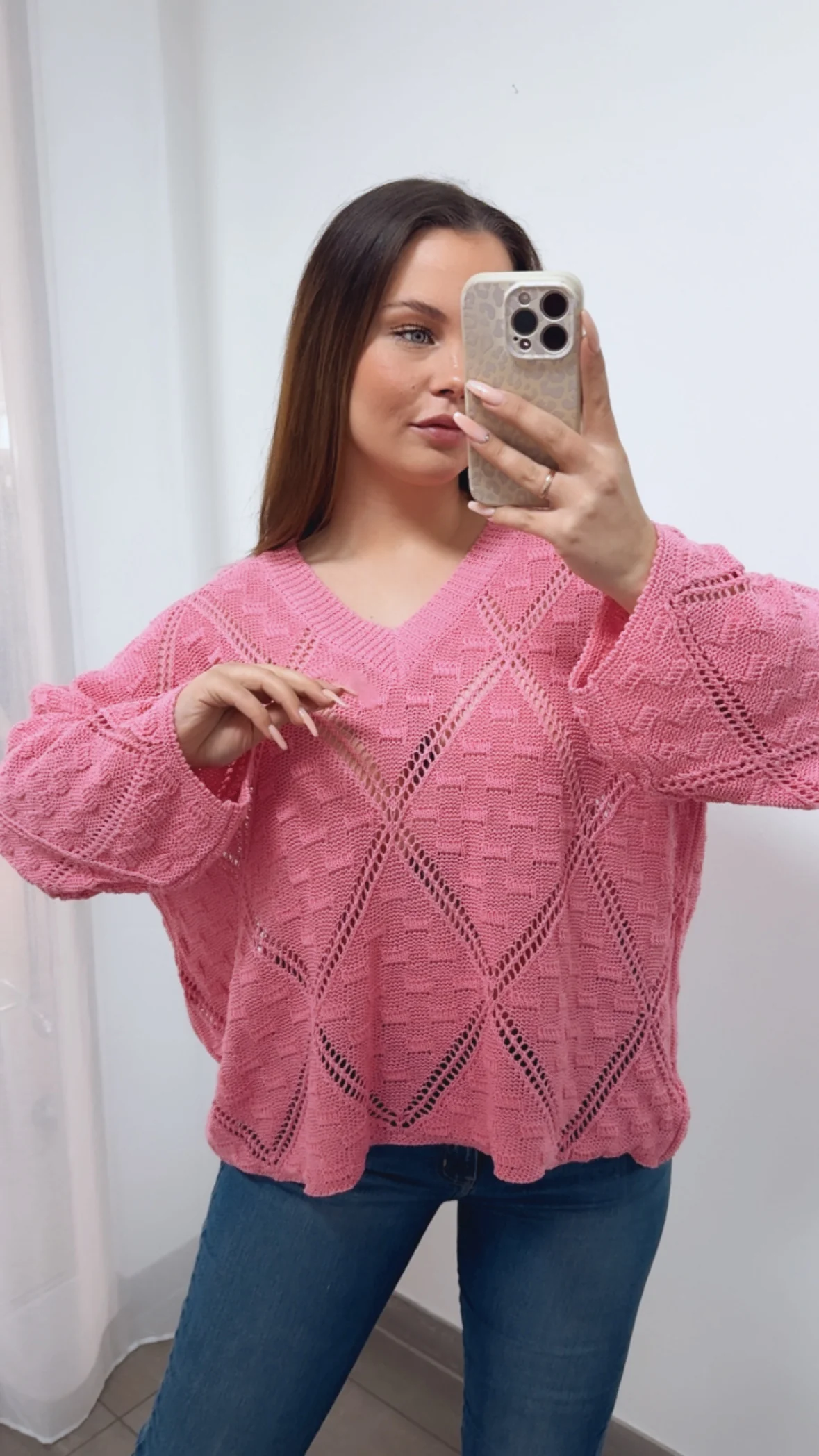 Lochmuster Pullover mit V-Ausschnitt / pink Art. 14485 - Image 4