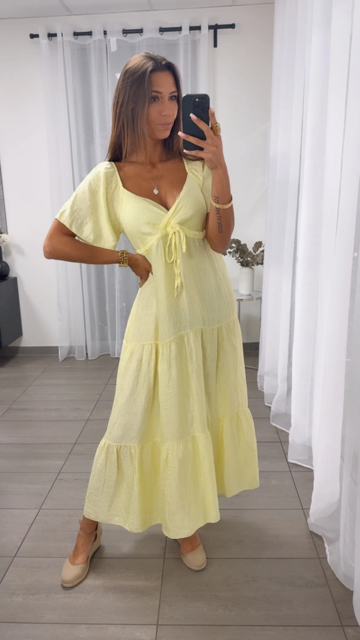 Maxi Lyocell Kleid mit verstellbarem Brustbereich / soft gelb Art. 14916 - Image 2