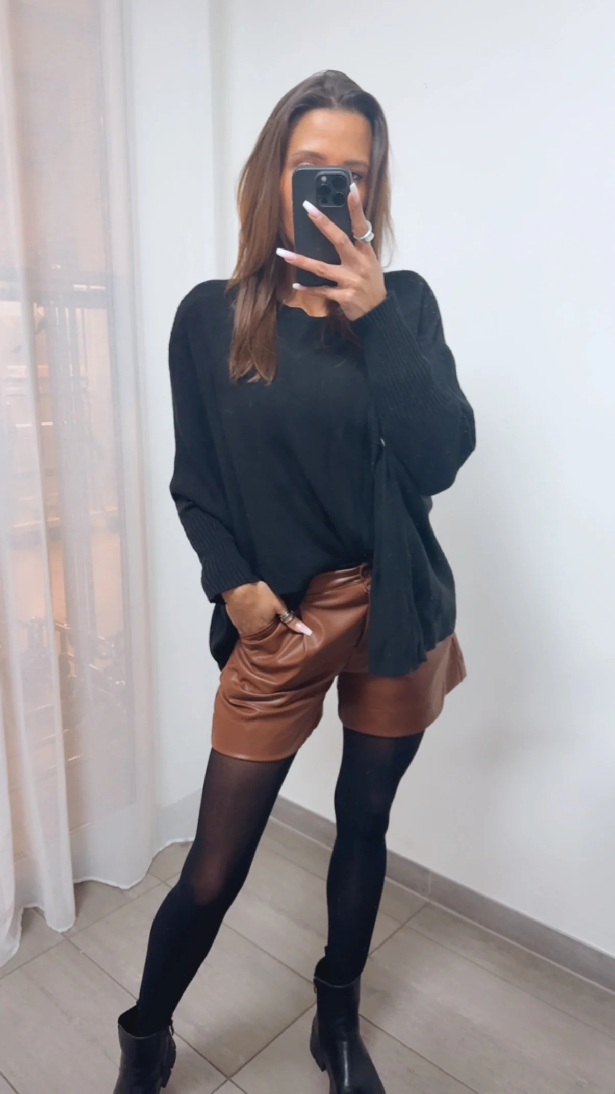 Shorts im Leder Look mit Reißverschluss / braun Art. 14093 - Image 3
