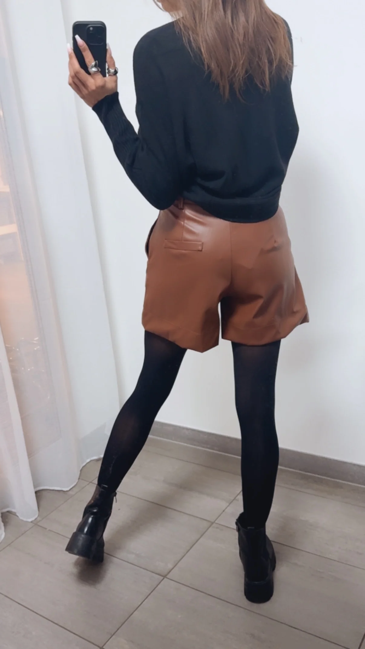Shorts im Leder Look mit Reißverschluss / braun Art. 14093 - Image 4