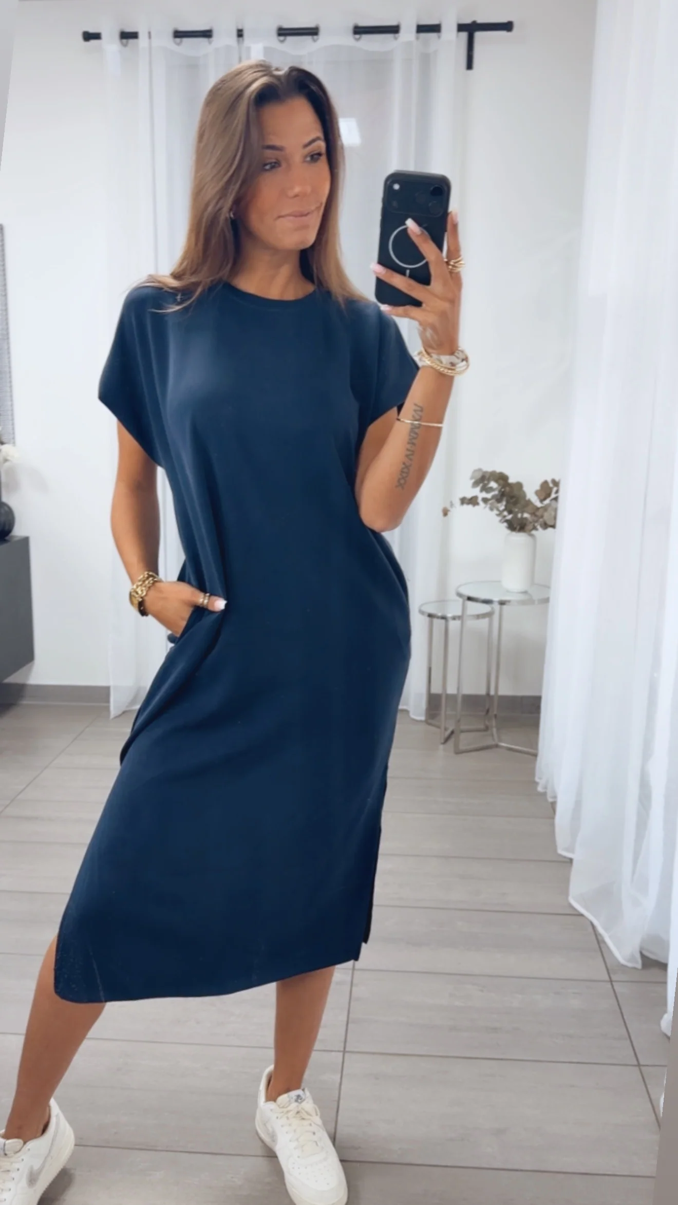 T Shirt Kleid Butterstoff mit seitlichen Taschen / dunkel blau Art.14965