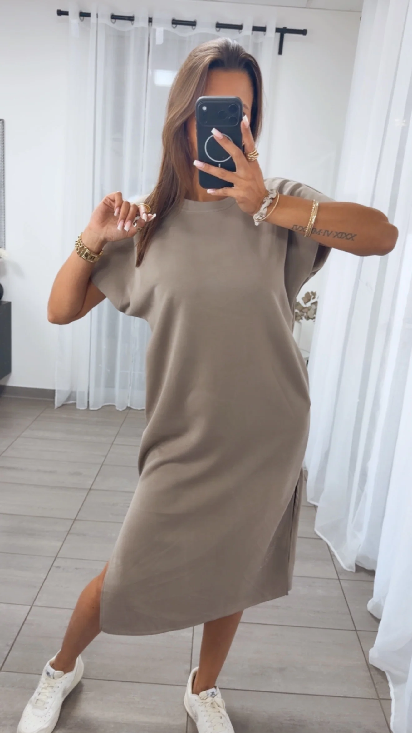 T Shirt Kleid Butterstoff mit seitlichen Taschen / taupe Art.14967 - Image 4