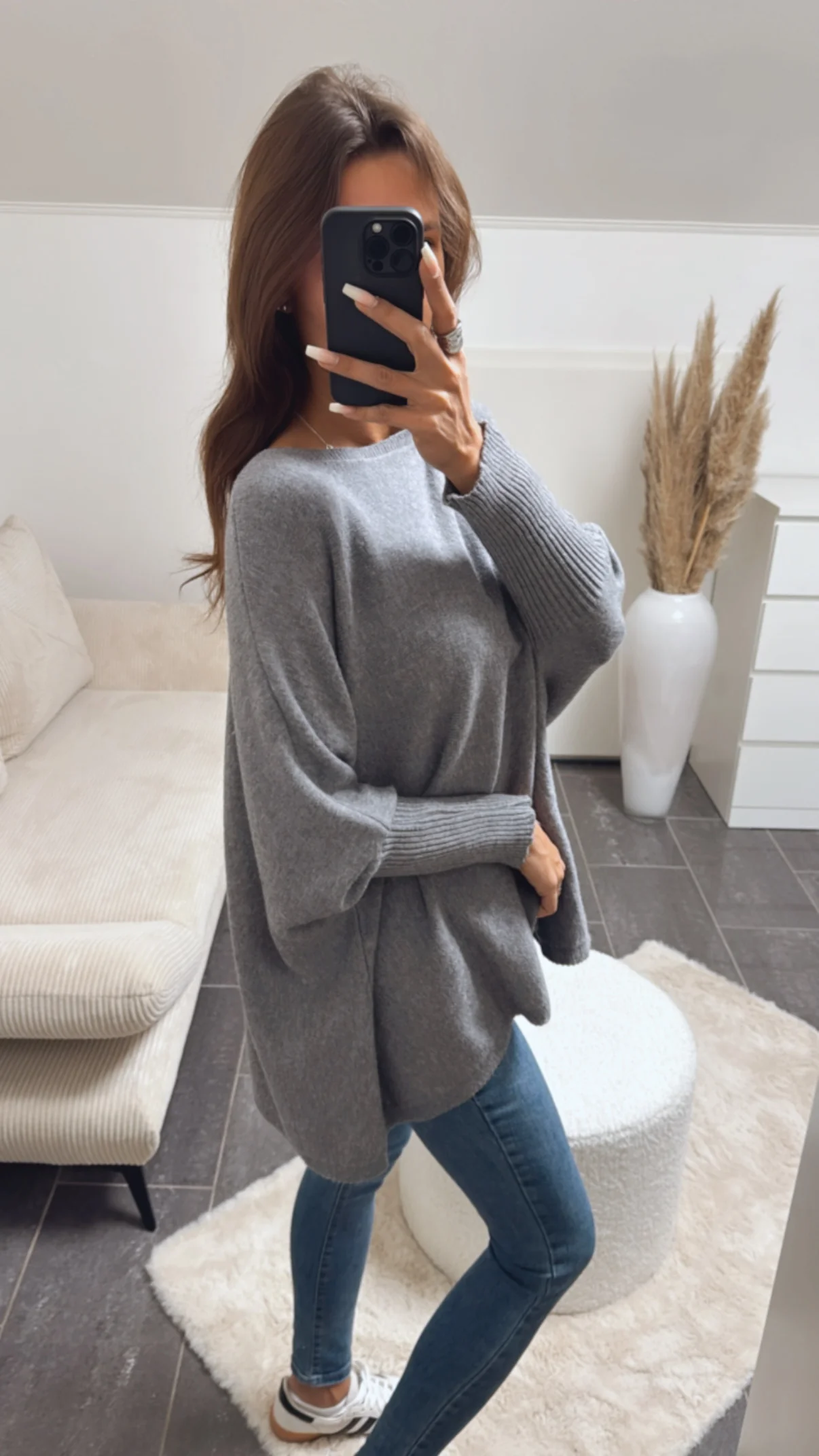 ultra weicher Pullover mit Fledermausärmeln / dunkel grau Art. 8829 - Image 3