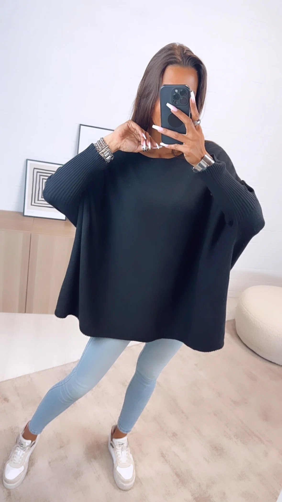 ultra weicher Pullover mit Fledermausärmeln / schwarz Art. 6619 - Image 4